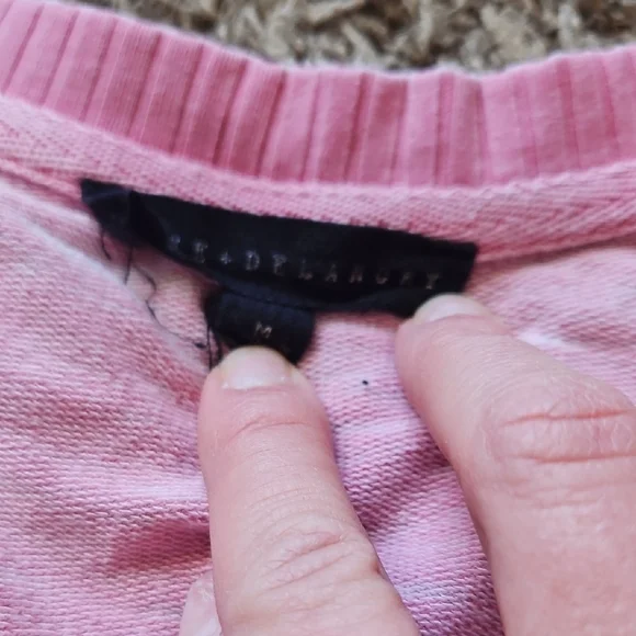 Jane & Delancey V-Neck Women's Top MEDIUM - Picture 3 of 5